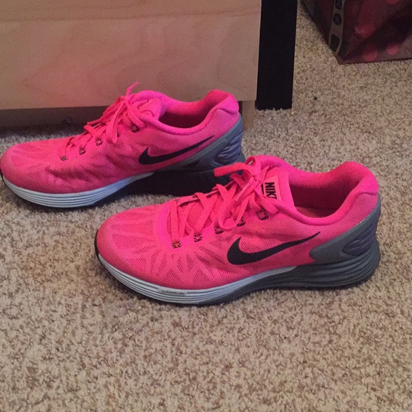 Nike Shoes - Nike 7.5 Lunarglide 6